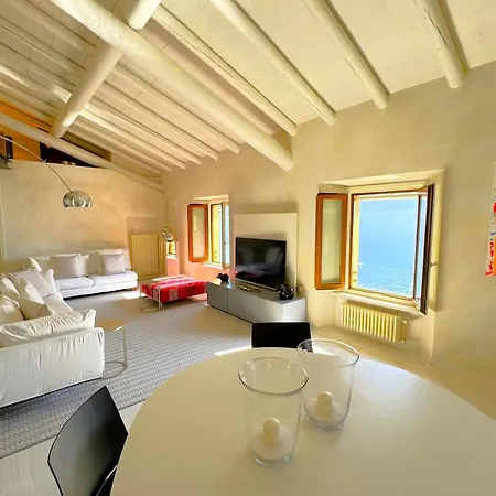 My Dream Lakeside Apartament Argegno